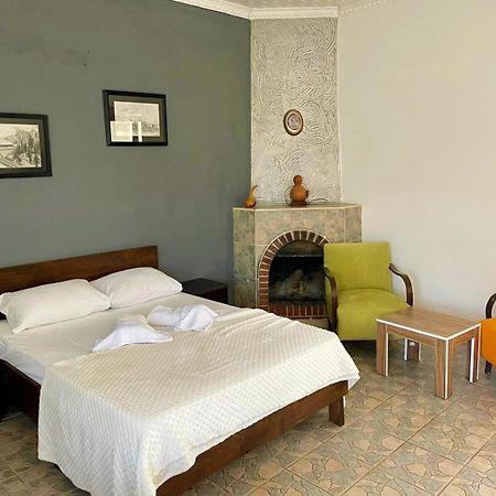 Castle Karpasia Guest House Authentic Atmosphere ! Rizokarpaso Kültér fotó