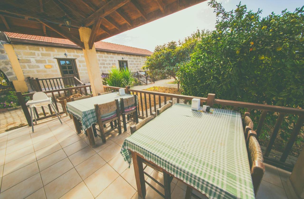 Castle Karpasia Guest House Authentic Atmosphere ! Rizokarpaso Kültér fotó